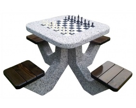 Chesstable/Ludo table HUSE